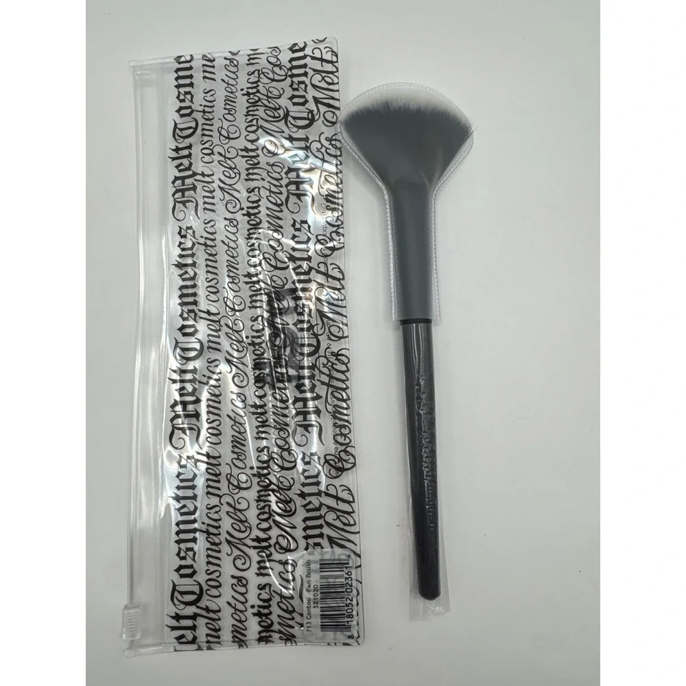 Melt Cosmetics 713 Contour Fan Brush Black Synthetic‎ Bristles with Pouch NEW